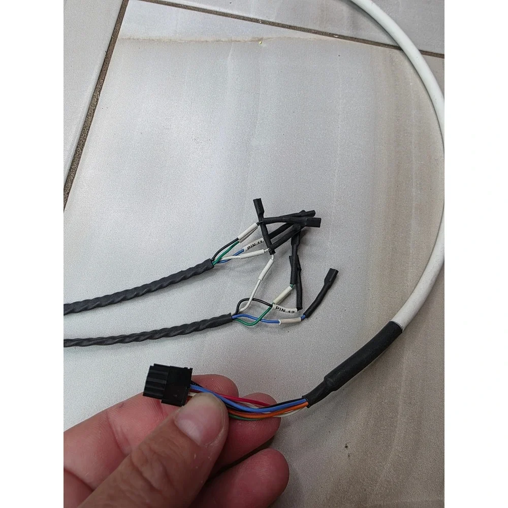 Multi-Pin Electronic Wiring Harness with 6-Pin Molex and 2-Pin Connectors F2